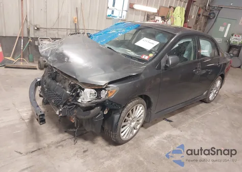 2010 Toyota Corolla S z USA, uszkodzony, nr VIN 2T1BU4EE3AC479157